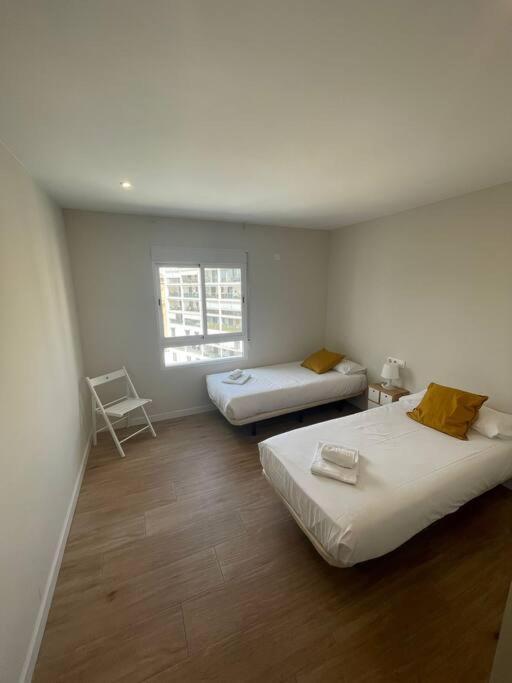 Apartamento Centrico De Diseno En Calle Tres Forques,Valencia Eksteriør billede
